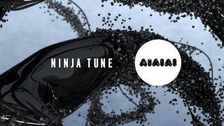 高音質ヘッドホンメーカーAiAiAiと〈Ninja Tune〉が初のコラボレーション! 〈Ninja Tune〉のリサイクル・ヴァイナルを使用したエコ・フレンドリーなヘッドホン「TMA-2 Ninja Tune Edition」を5月に発売、本日より予約スタート!