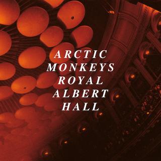 Arctic Monkeys /  War Child UKの支援を目的として12月4日にリリースするライヴ・アルバム『Live At The Royal Albert Hall』より「Arabella」のライヴ映像を公開!