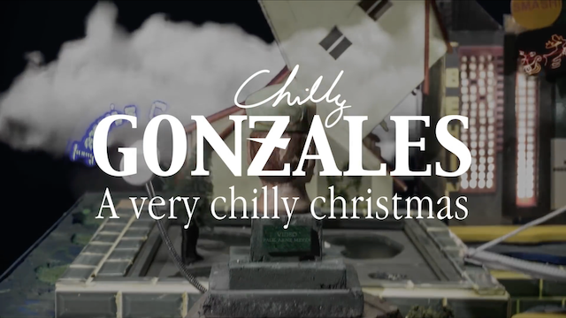 Chilly Gonzales / チリー・ゴンザレスによる話題の クリスマス・アルバム『A very chilly christmas』から ジャーヴィス・コッカーとファイストが参加した「Snow Is Falling In Manhattan」のMVが公開!